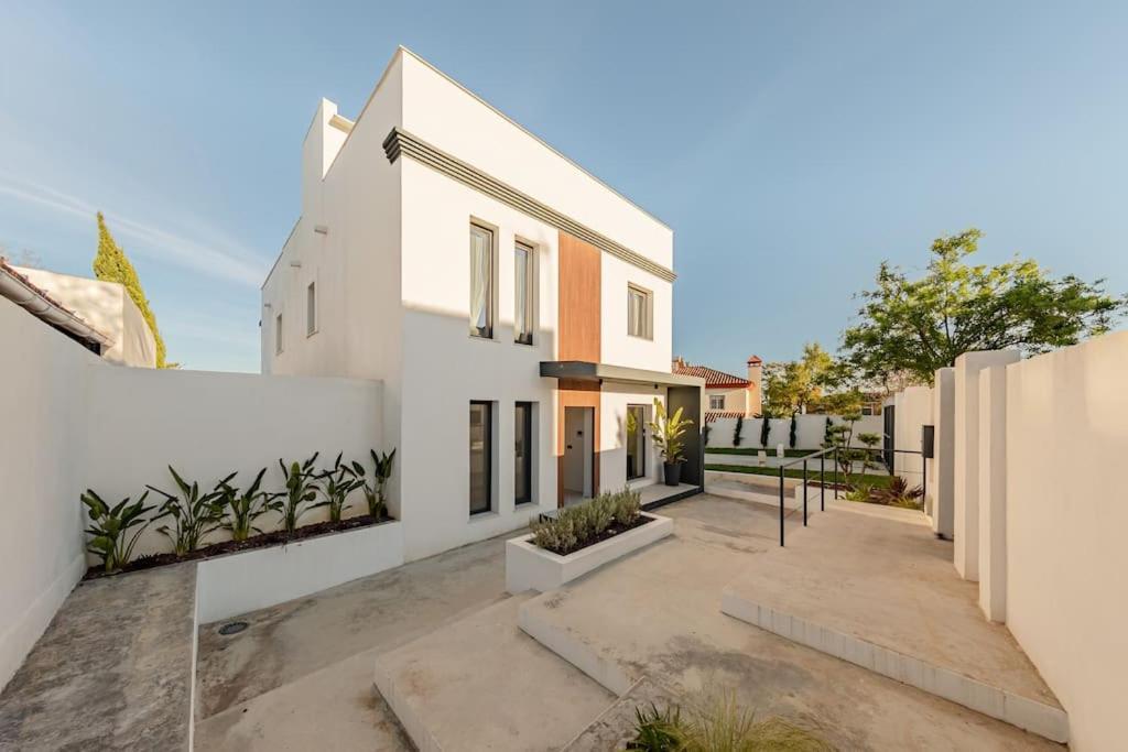 Villa Con Piscina Privada Gelves Bagian luar foto