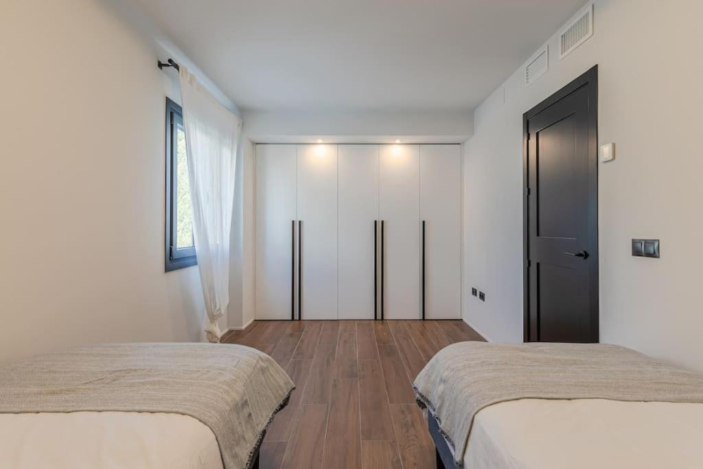 Villa Con Piscina Privada Gelves Bagian luar foto