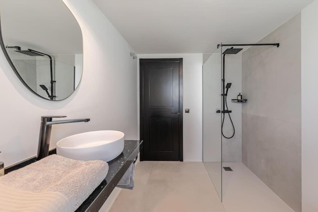 Villa Con Piscina Privada Gelves Bagian luar foto